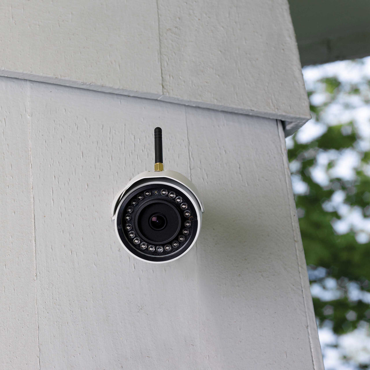 SkuImg;IPCAM-WOC1;IPCAM_WOC1-c4-6.jpg;HD WiFi® Outdoor Video Camera